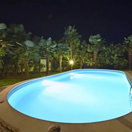 Appartement Marinela *