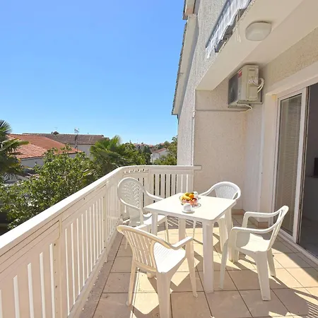 Apartment Marinela *