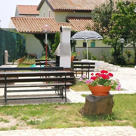 Apartment Marinela